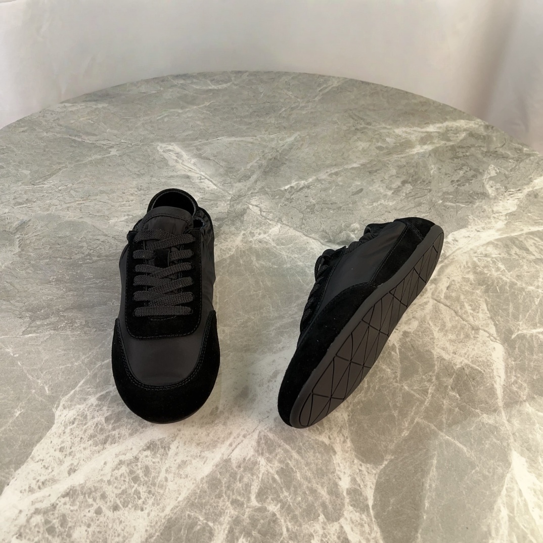 Sports Equipment Brands - Luxury Brand Casual Flats Men's Sneakers
